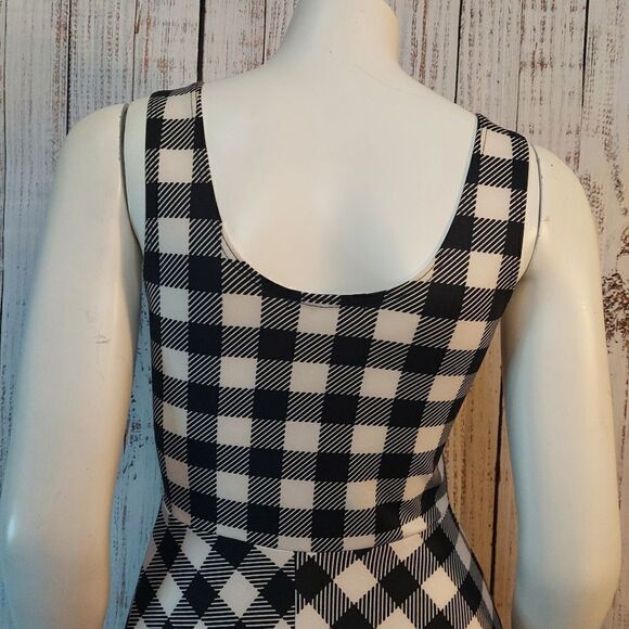 Womans Pullover Fit & Flare Dress Striped Black/White - Picture 6 of 11